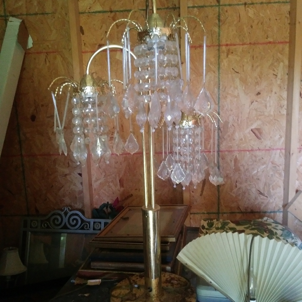 Gold table lamp